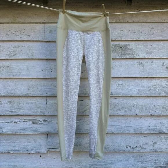 Zelos Tri-Tone Warmup Athletic Leggings in Desert/Oatmeal/Cloud Size Medium - Picture 1 of 6